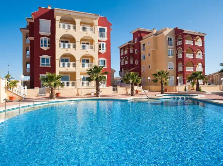 Condominium in Los Alcazares, Murcia 10059670