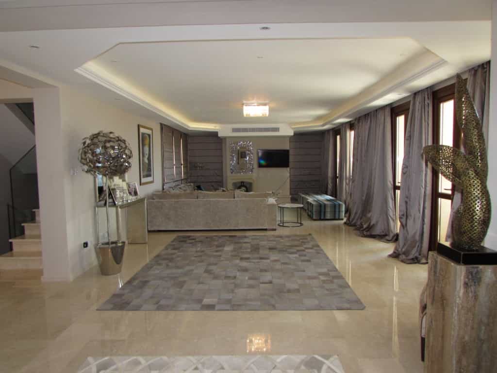 Huis in Aphrodite Hills, Limassol 10060128