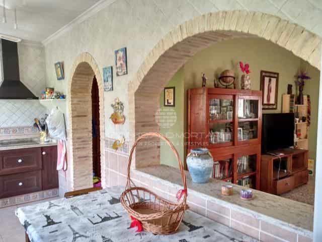 жилой дом в La Barraca d'Aigues Vives, Valencia 10060235