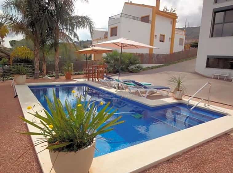 House in Chiva, Valencia 10060764