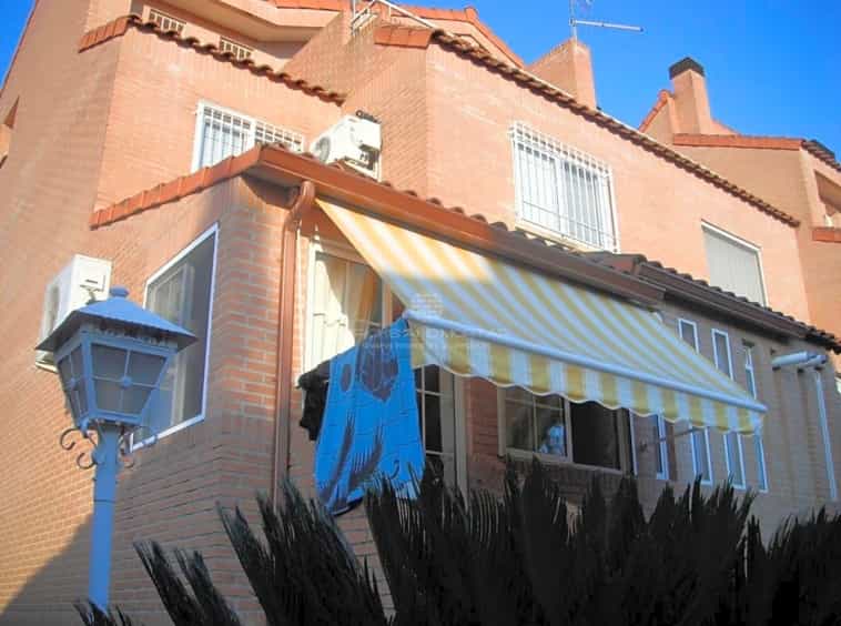 House in Valencia, Valencia 10061074