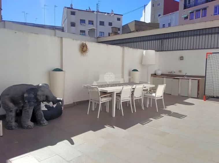 Condominium in Valencia, Valencia 10061326