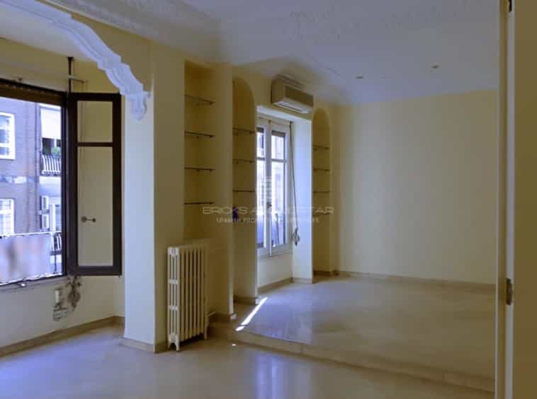Квартира в Валенсія, Валенсія 10061389