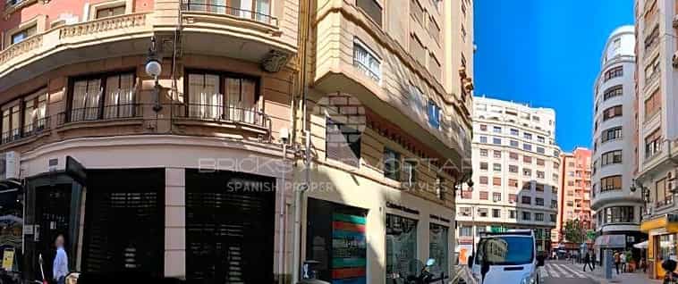 Condominium in Valencia, Valencia 10061389
