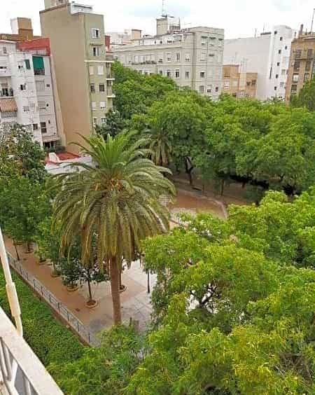 Condominium in Valencia, Valencia 10061573