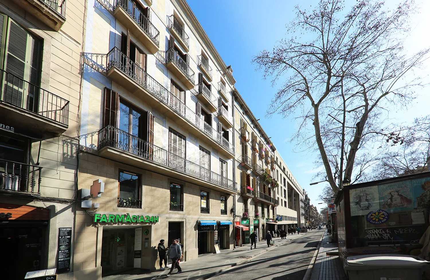 公寓 在 Barcelona, Barcelona 10061585