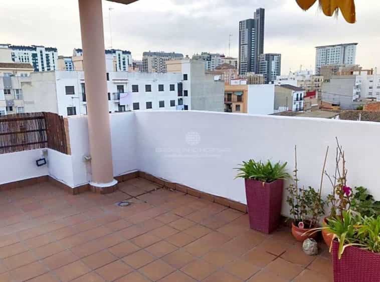 Condominium in Valencia, Valencia 10061724