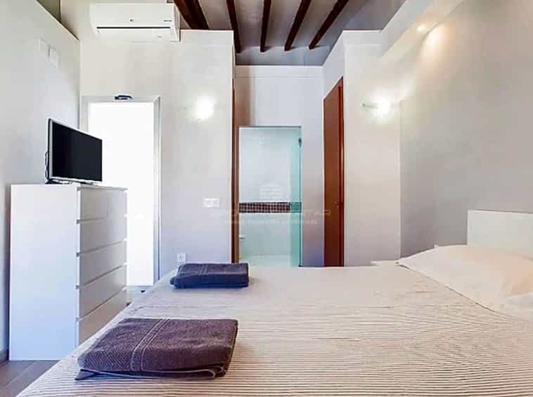 Condominium in Valencia, Valencia 10061741
