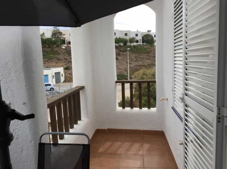 Eigentumswohnung im La Isleta del Moro, Almeria 10061784