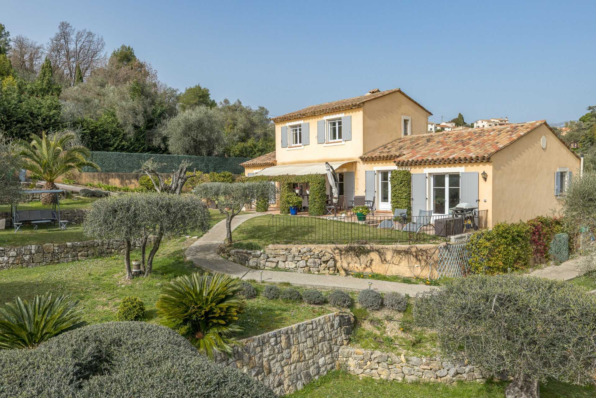 Hus i Opio, Provence-Alpes-Cote d'Azur 10062073