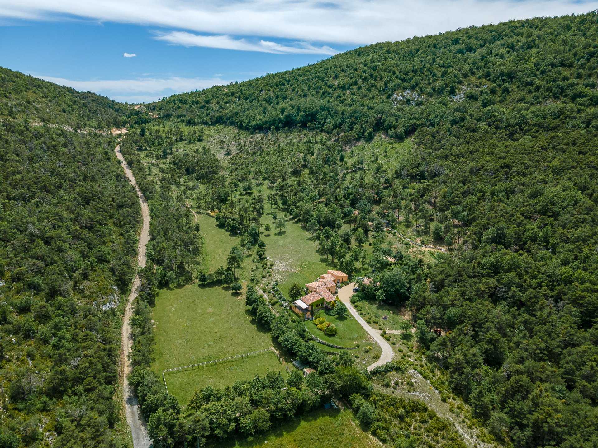 Huis in Comps-sur-Artuby, Provence-Alpes-Côte d'Azur 10062076
