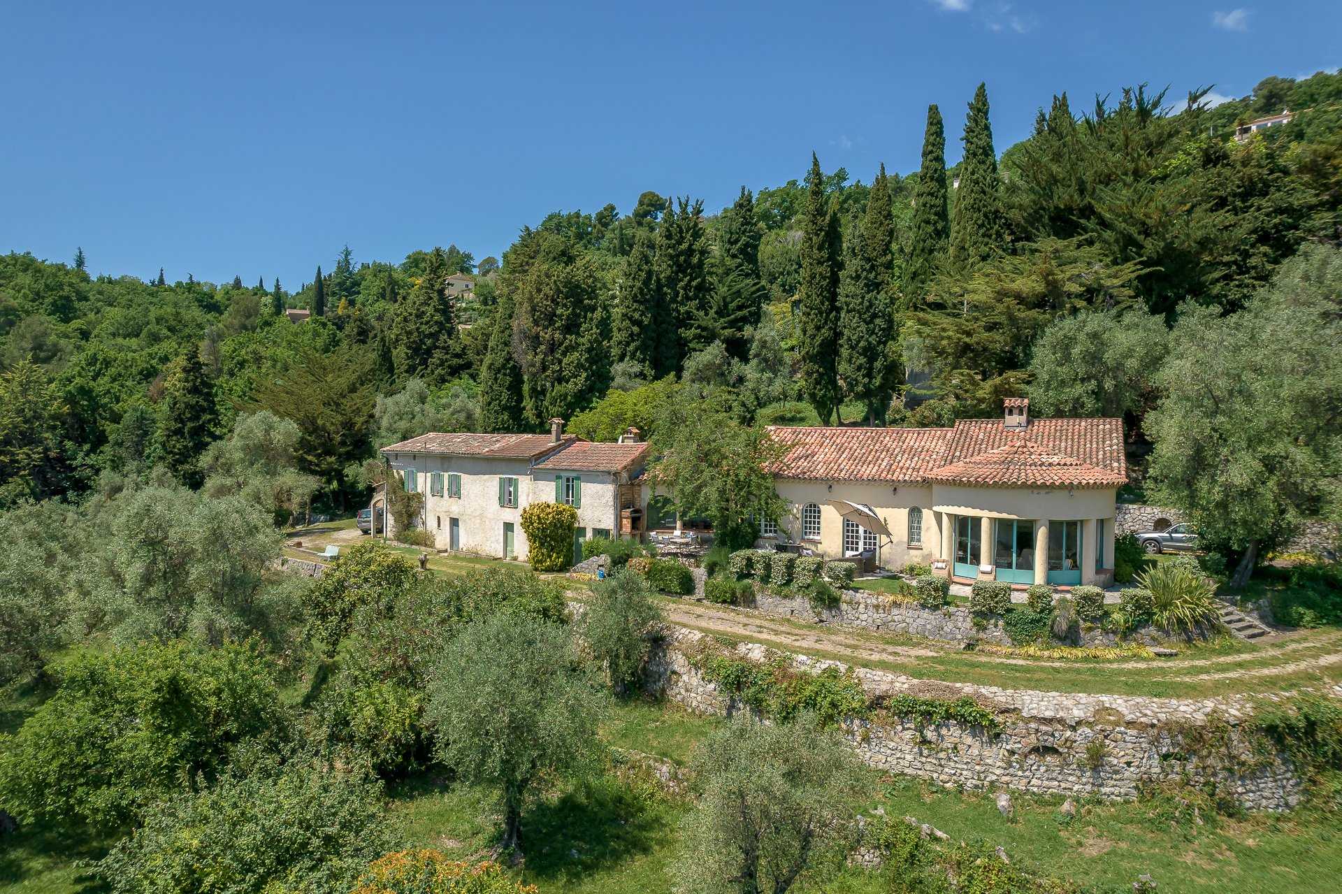 Hus i Cabris, Provence-Alpes-Cote d'Azur 10062077