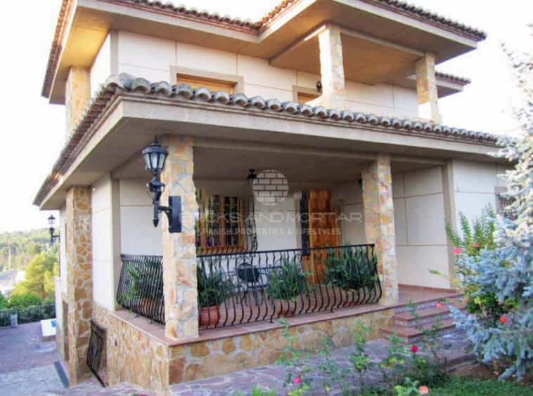 Будинок в Торрес-Торрес, Валенсія 10062152