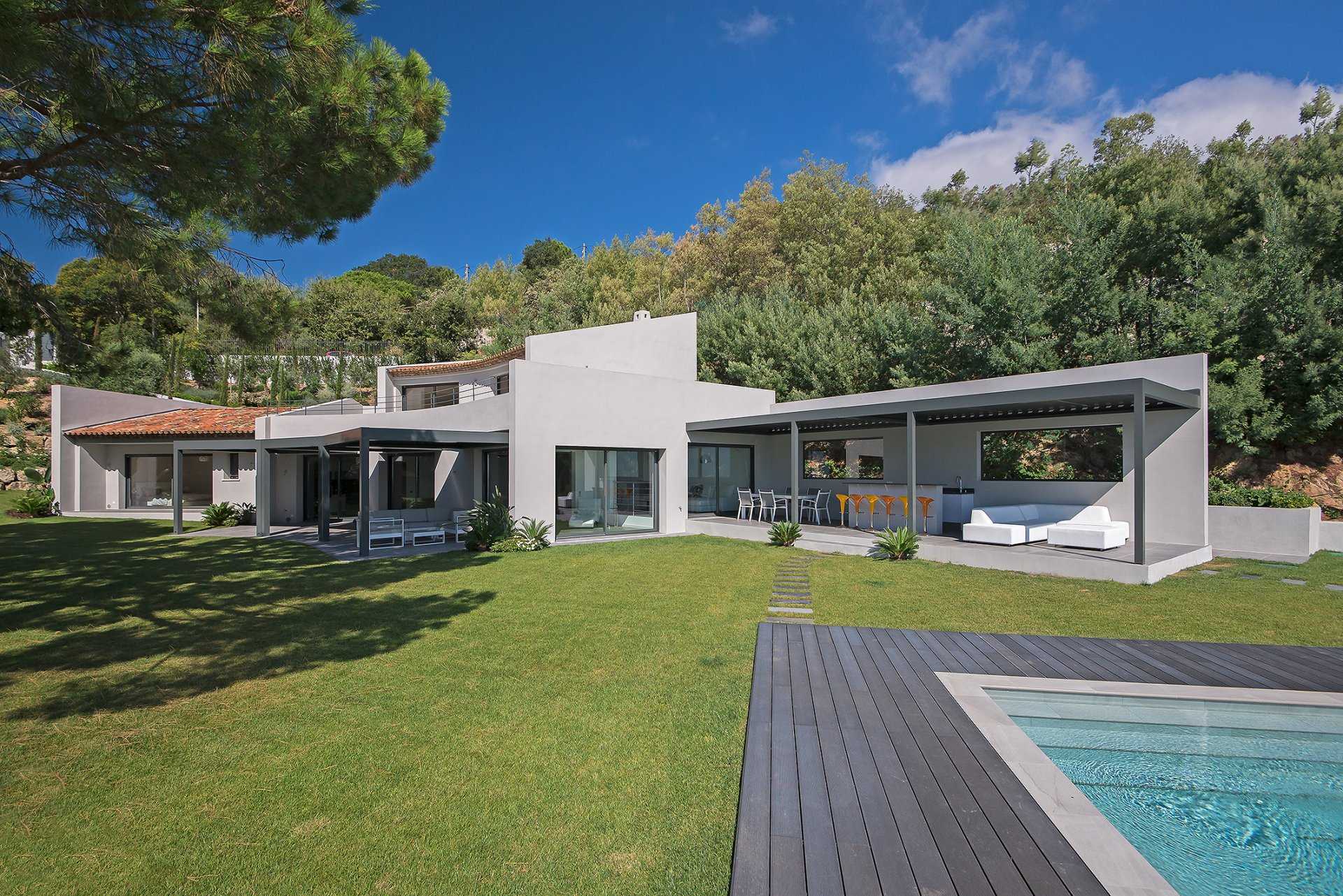 Rumah di Cannes, Provence-Alpes-Cote d'Azur 10062208