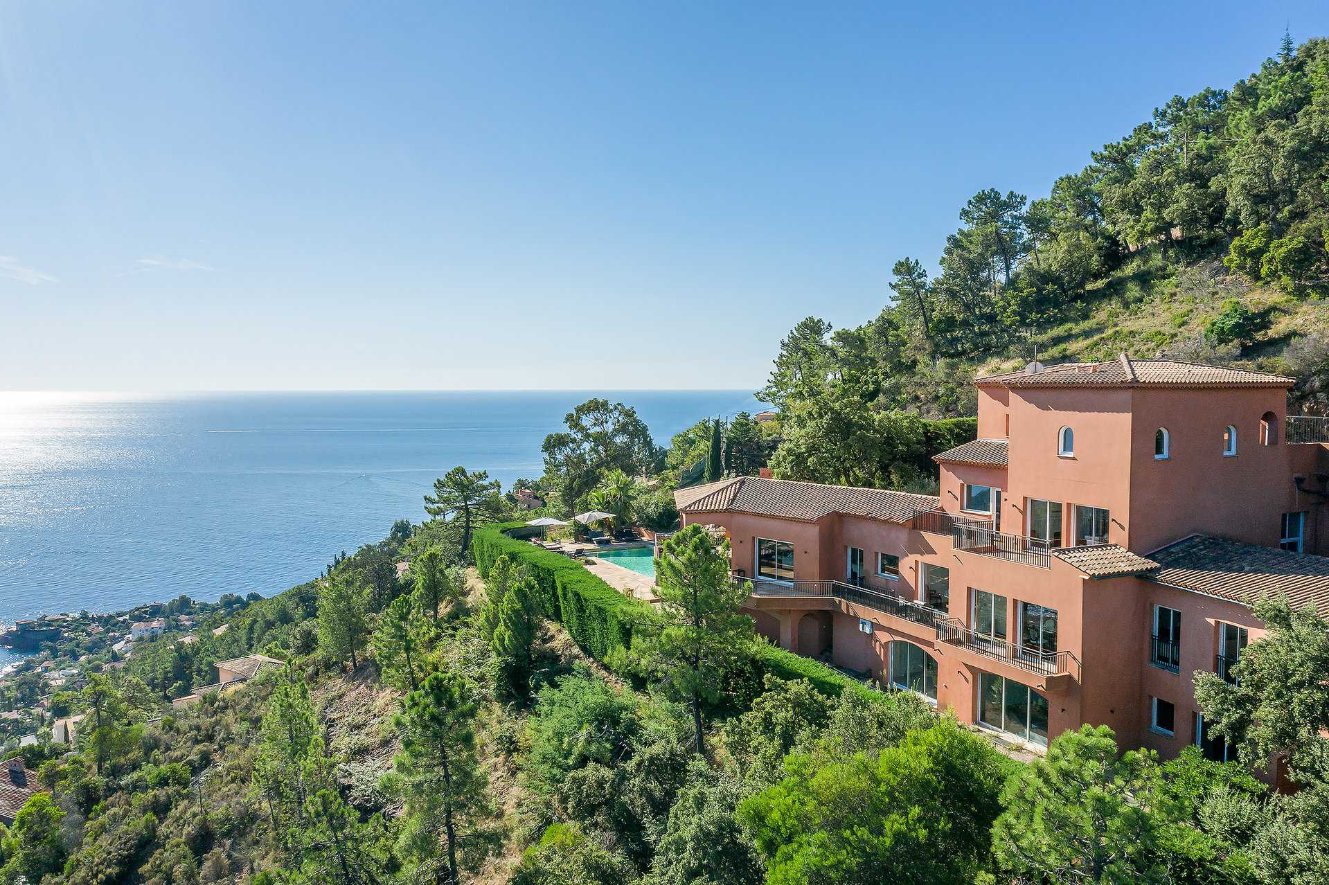 House in Cannes, Provence-Alpes-Cote d'Azur 10062269