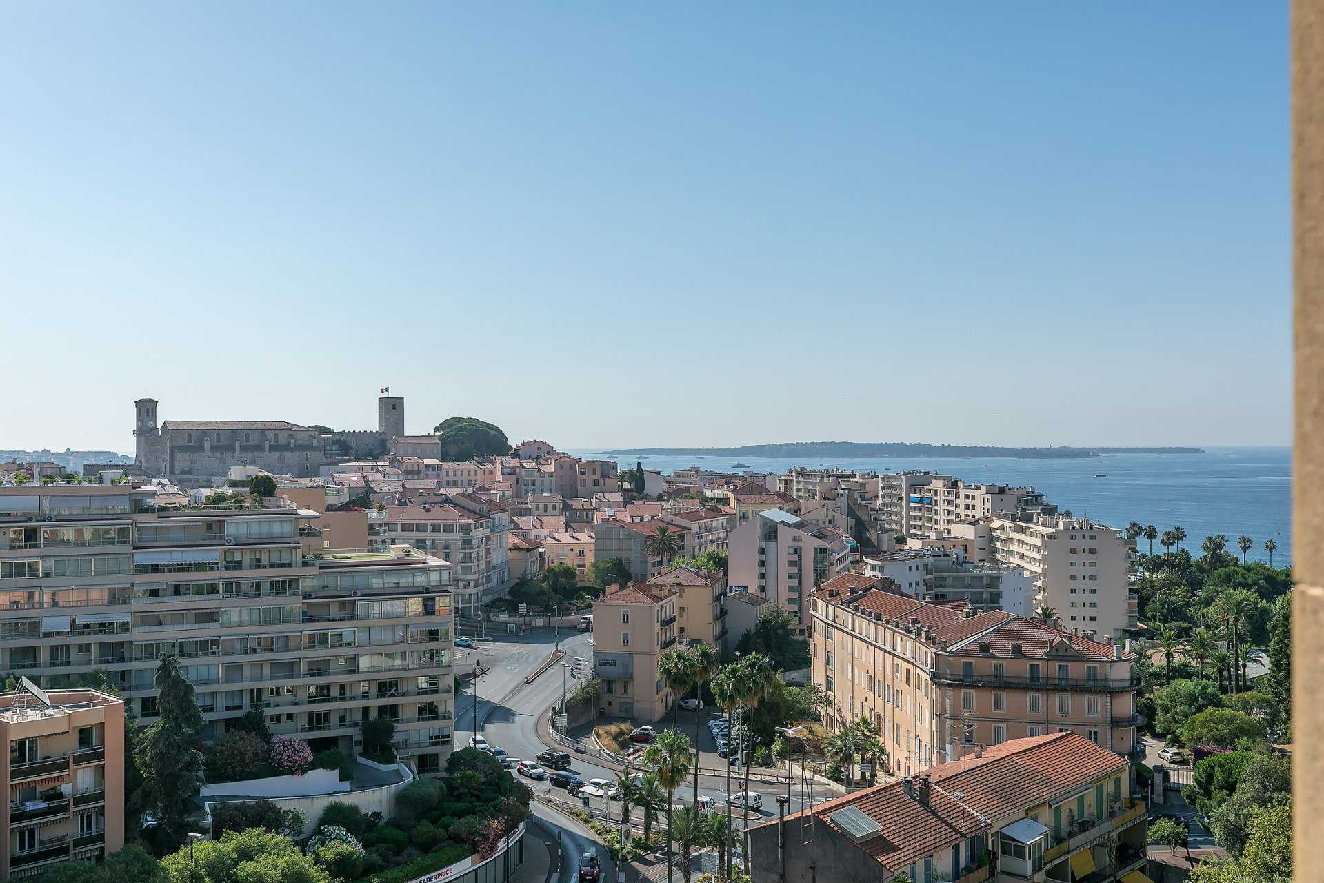 公寓 在 Cannes, Alpes-Maritimes 10062278