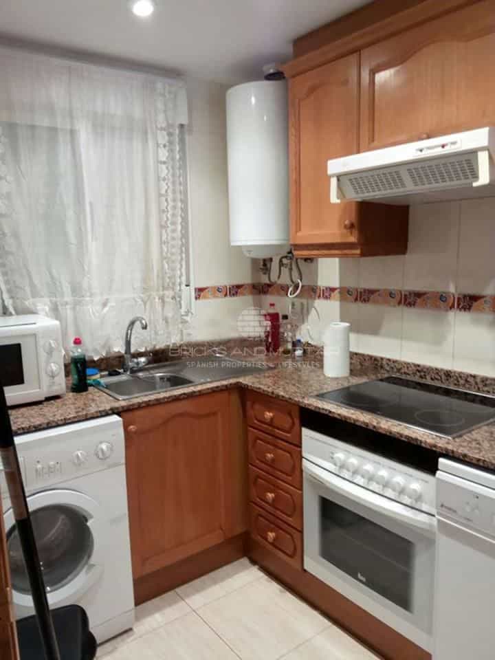 Condominium in Oropesa, Valencia 10062300