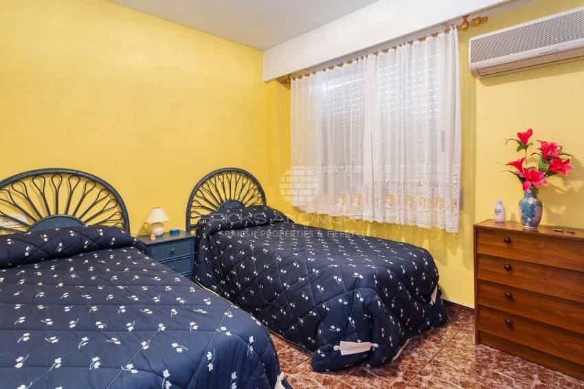 Квартира в Playa de Gandia, Valencia 10062429