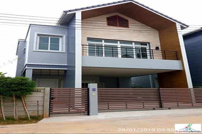 rumah dalam Chalong, Phuket 10062535