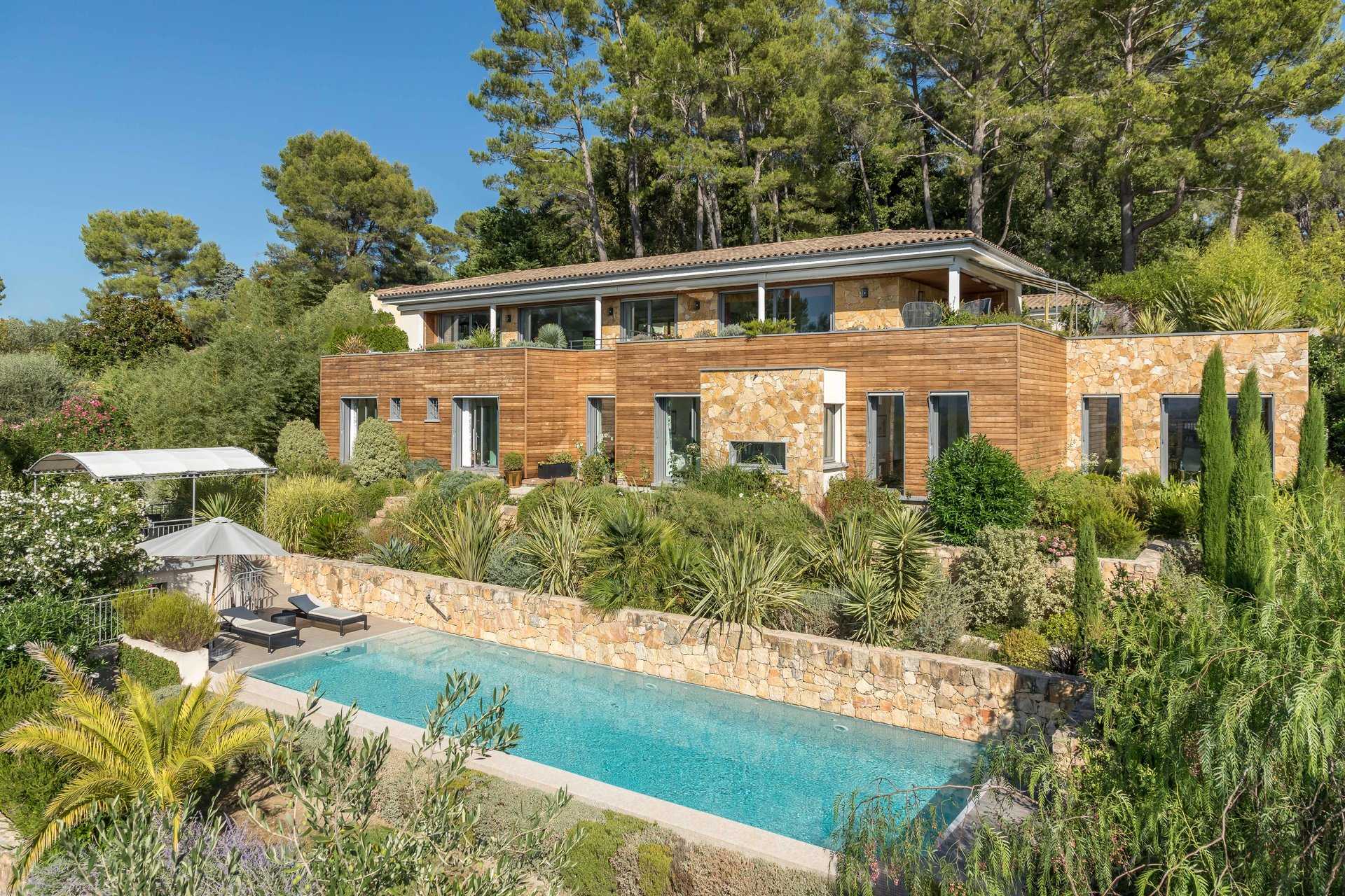 Hus i Les Baraques, Provence-Alpes-Cote d'Azur 10062651