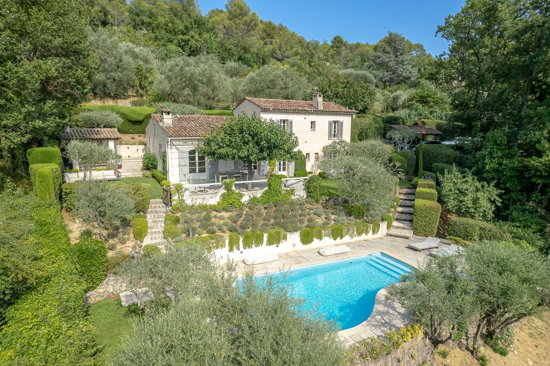 rumah dalam Mouans-Sartoux, Provence-Alpes-Côte d'Azur 10062667