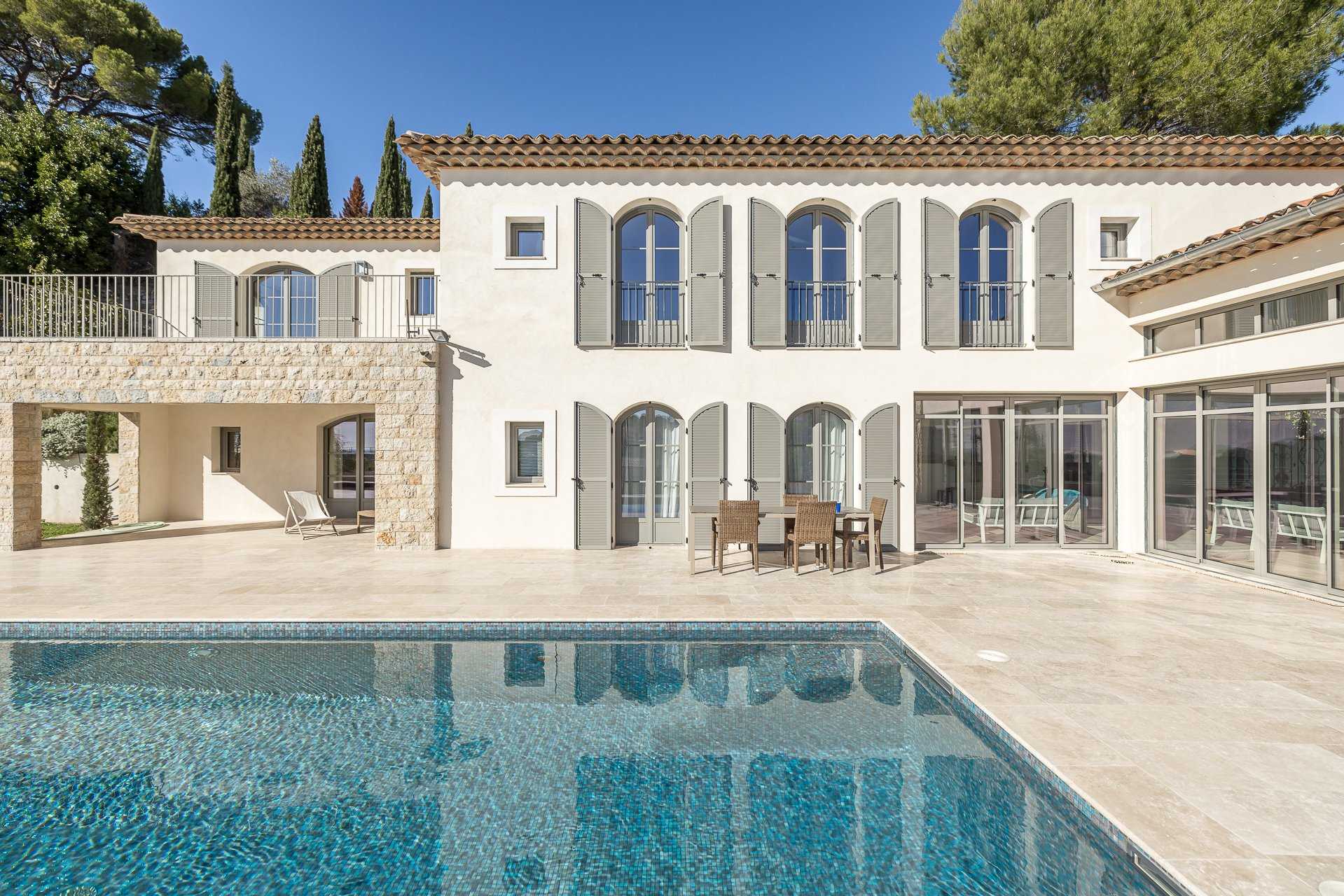 Casa nel Les Baraques, Provence-Alpes-Cote d'Azur 10062717