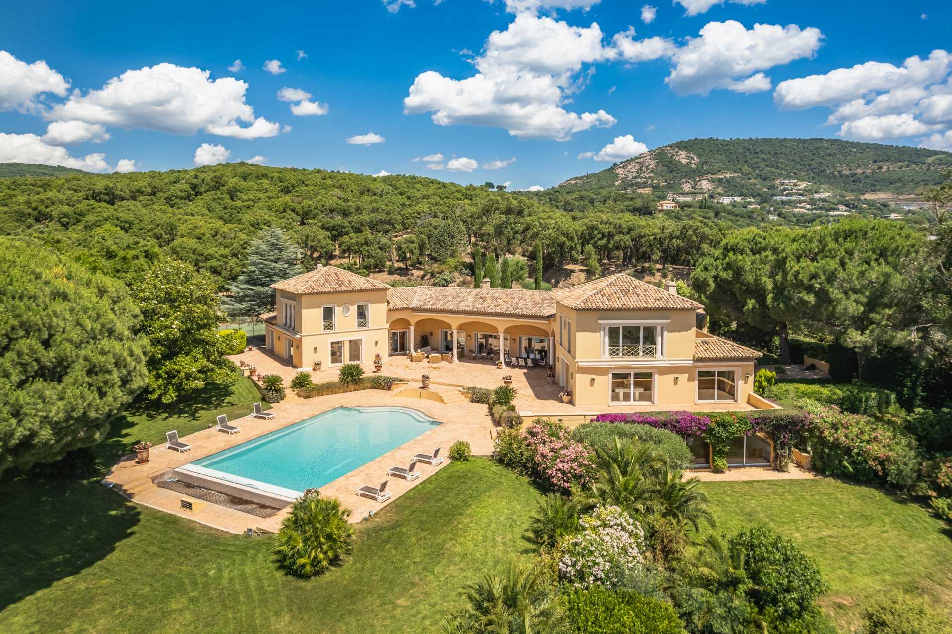 Dom w Grimaud, Provence-Alpes-Cote d'Azur 10062766