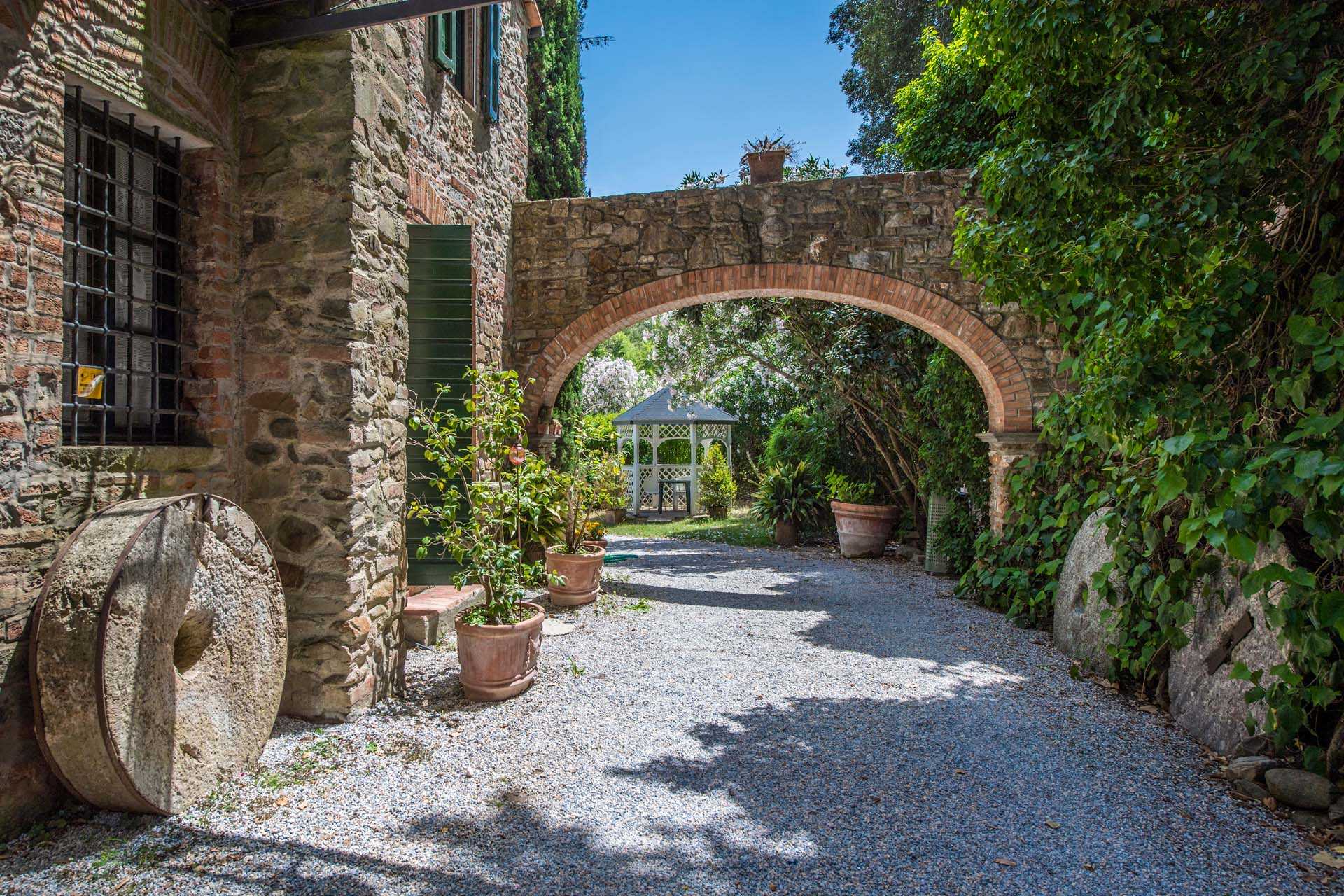 жилой дом в Castagneto Carducci, Tuscany 10062914