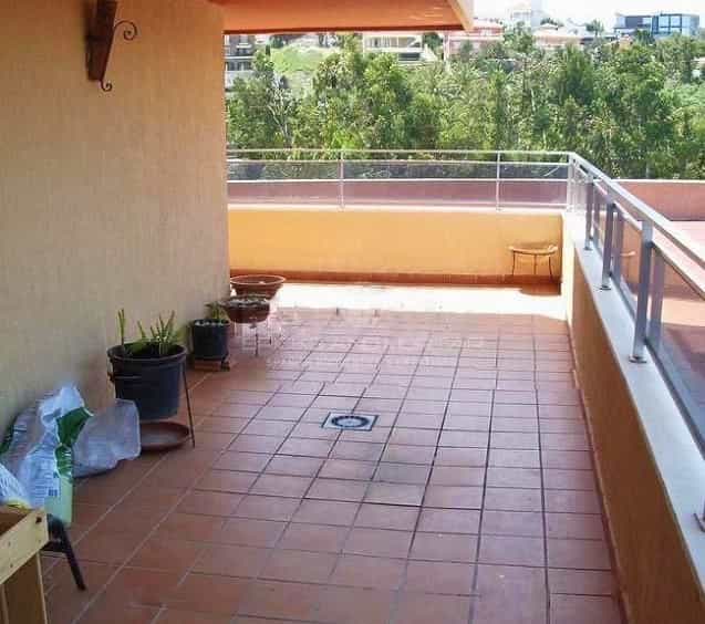 Condominium in Benalmadena, Malaga 10063282