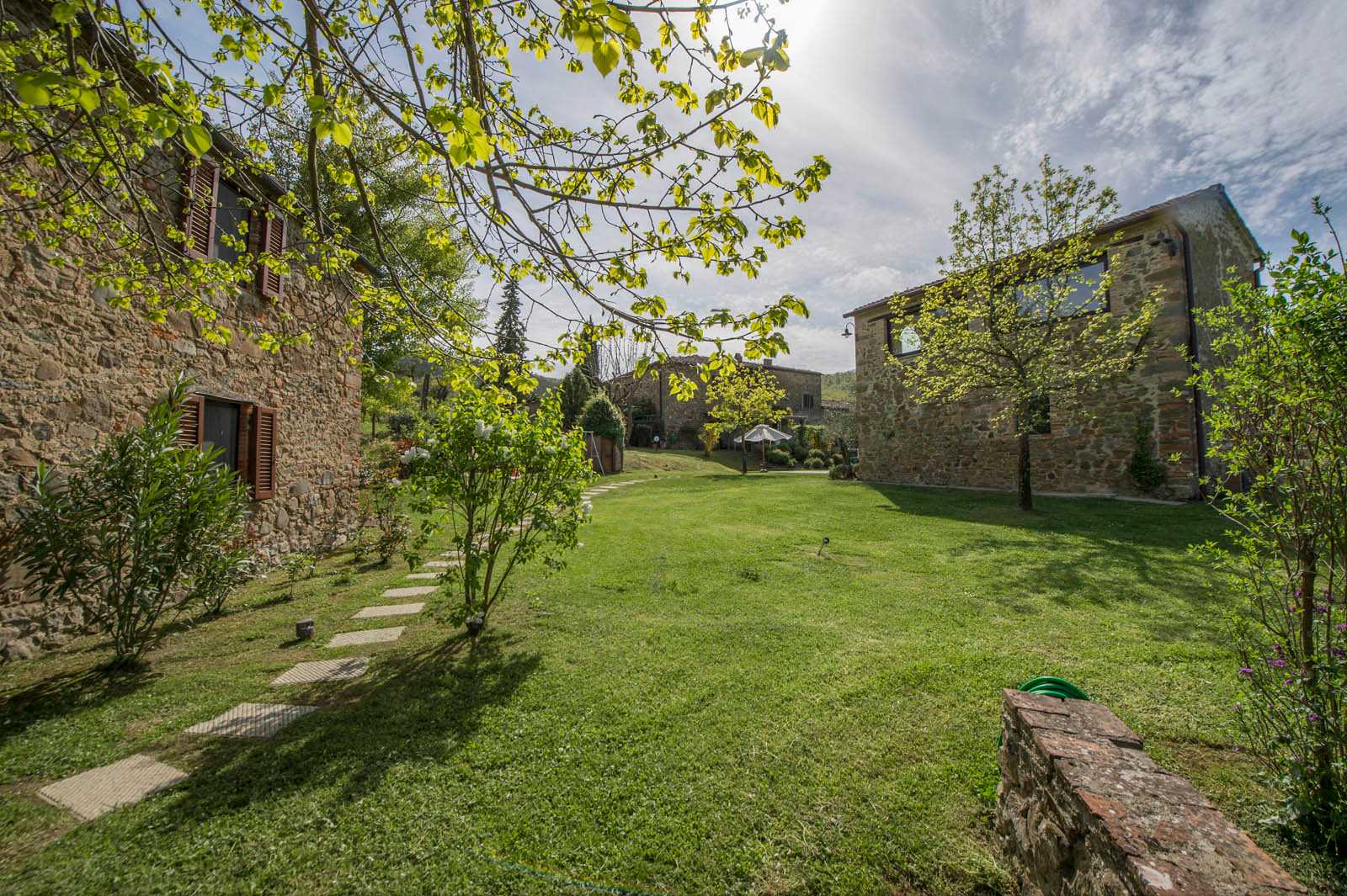 House in Bucine, Arezzo 10063353