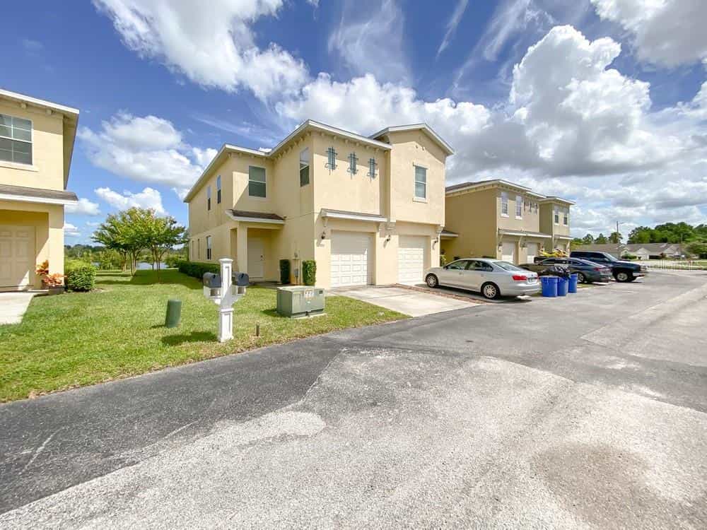 House in Reunion, Florida 10063460