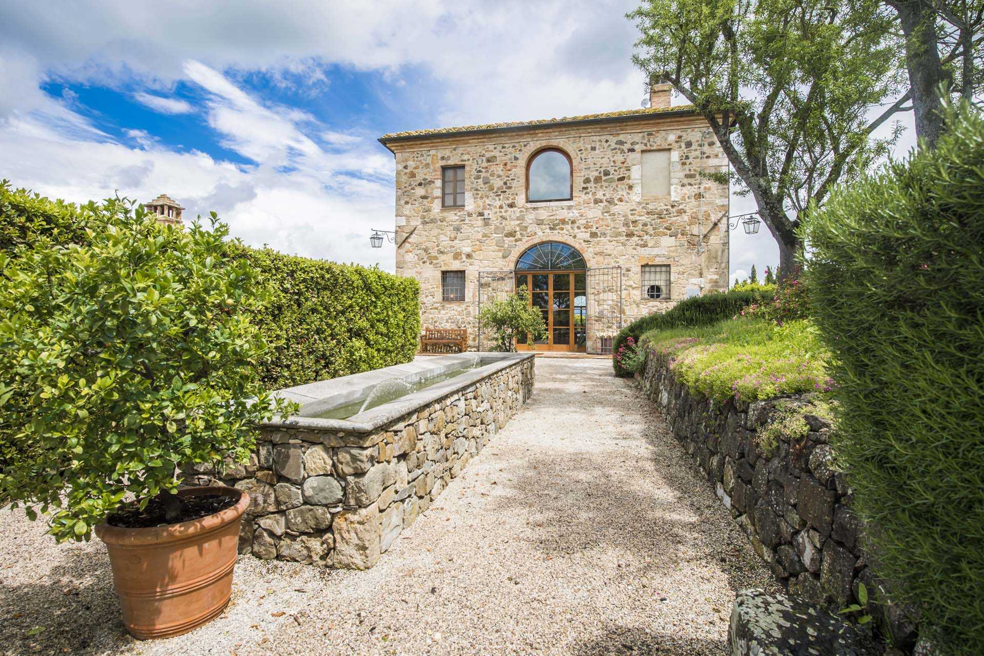 House in San Quirico D'orcia, Siena 10063768