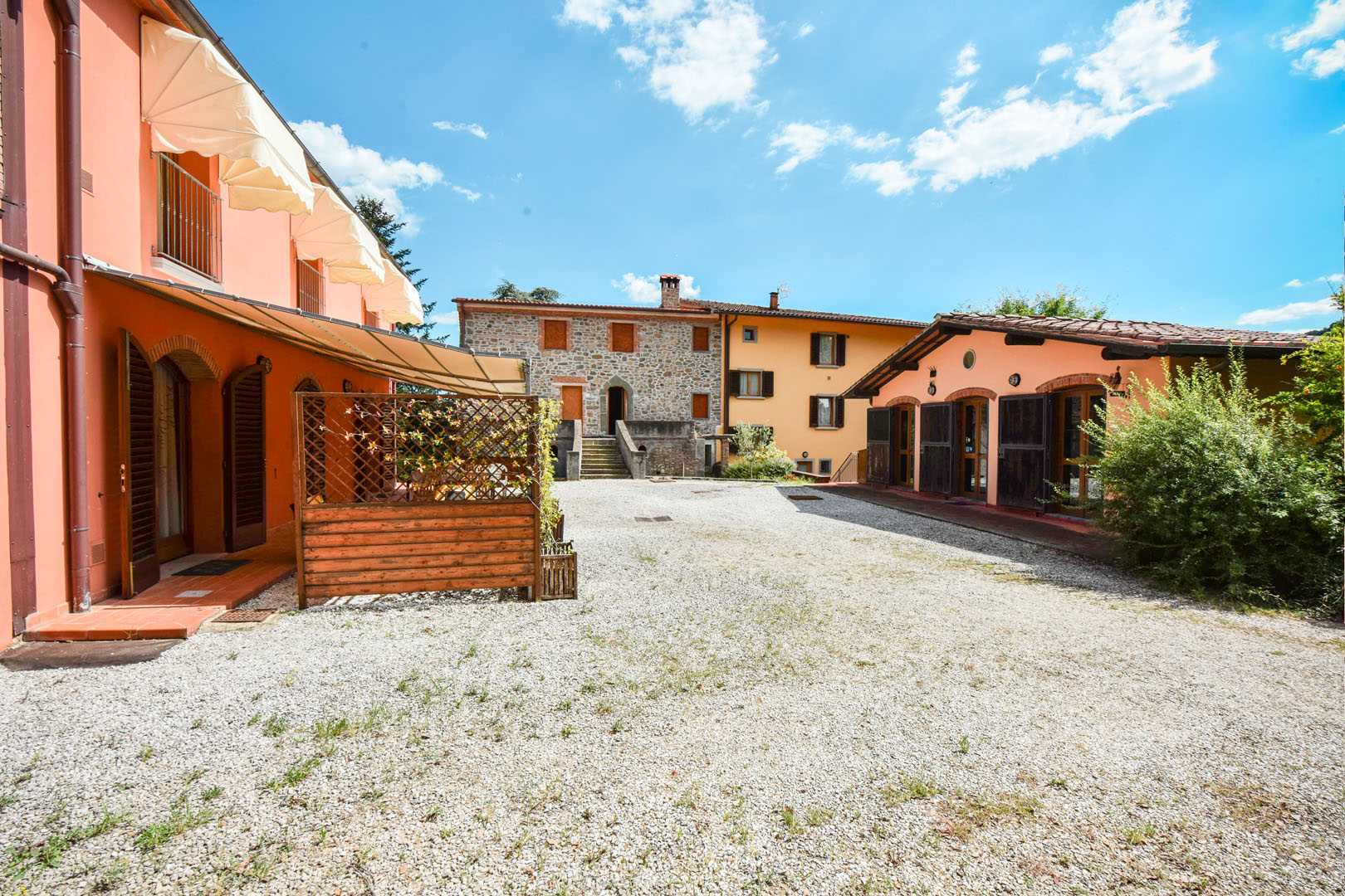 House in Montecatini Terme, Pistoia 10063771