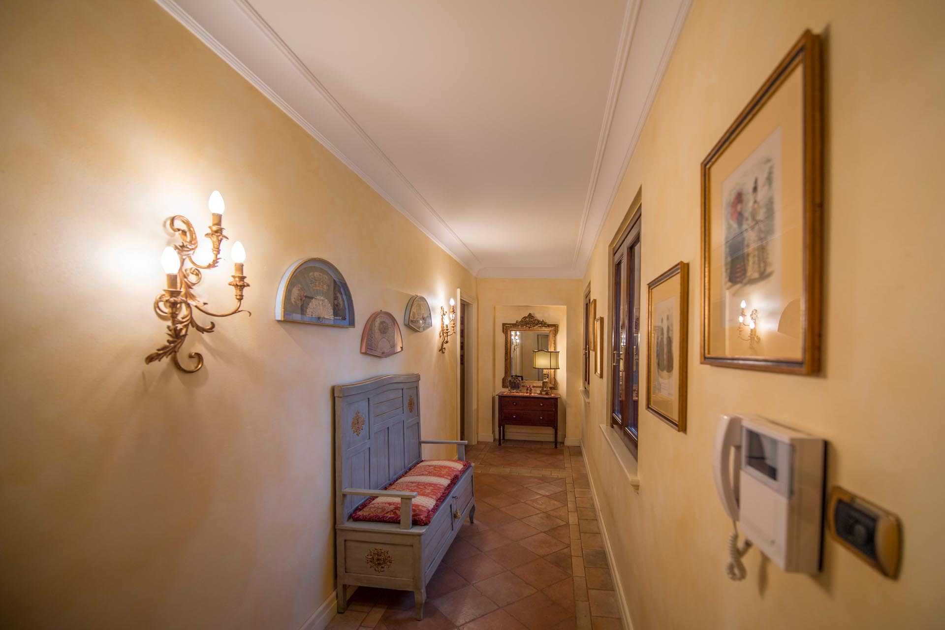 Talo sisään Perugia, Perugia 10063785