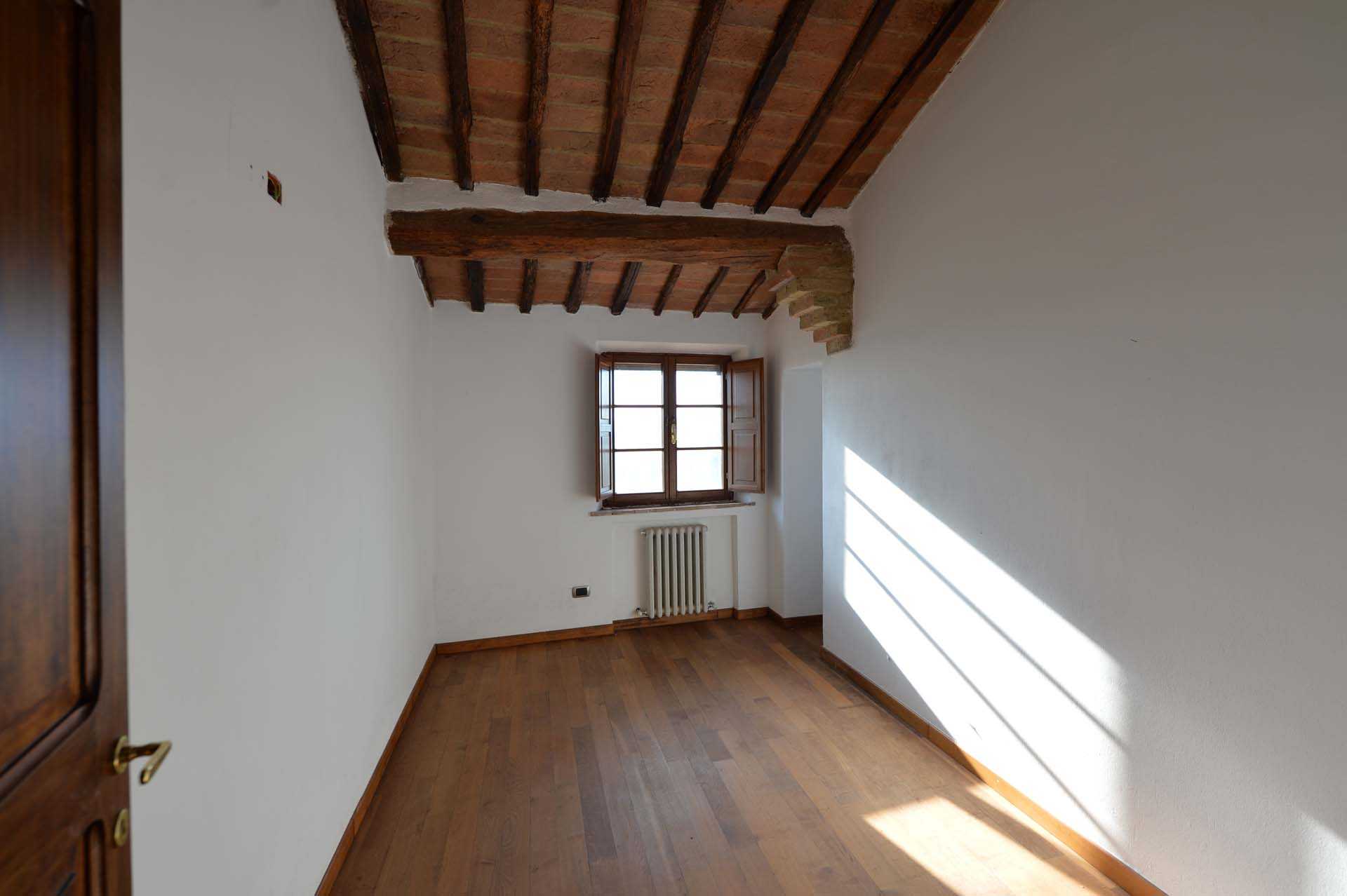 жилой дом в Siena, Siena 10063896