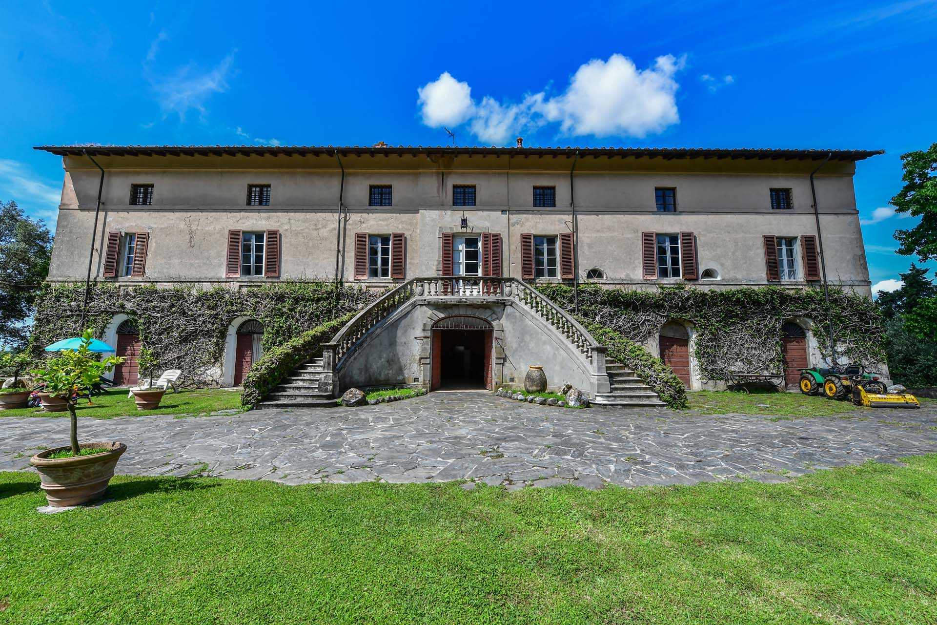 Talo sisään Camaiore, Lucca 10064022