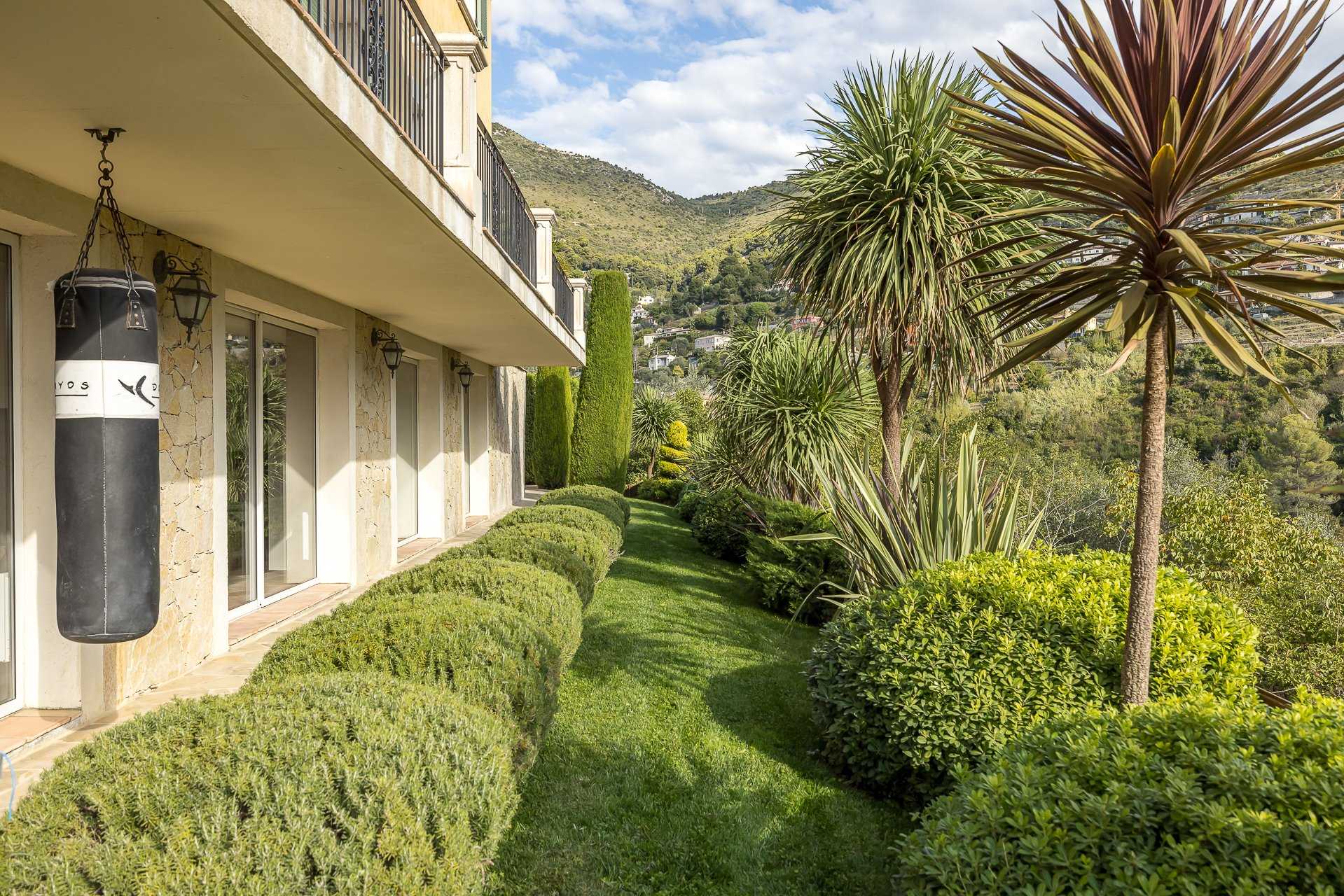 Huis in Falicon, Alpes-Maritimes 10064392