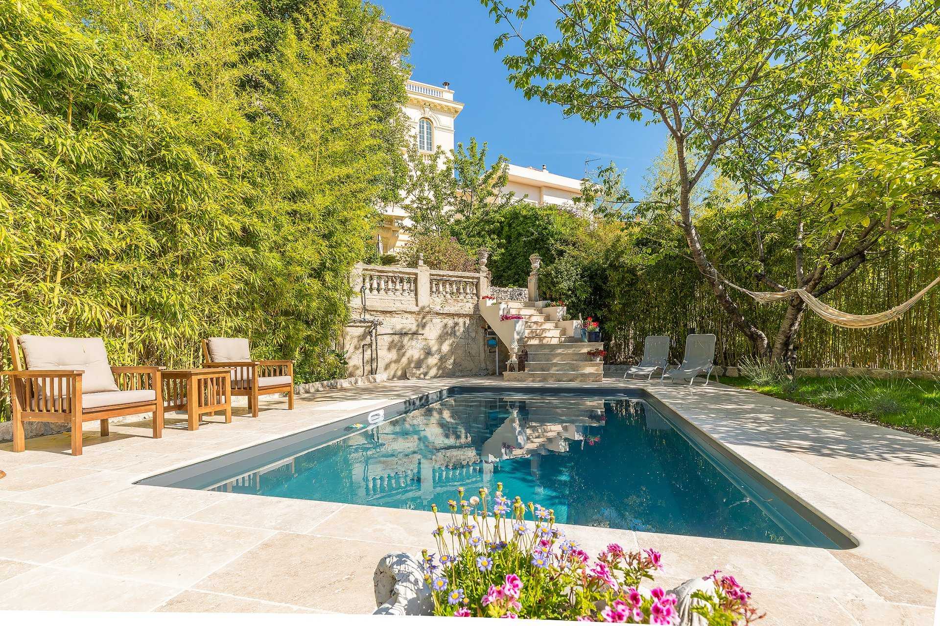 жилой дом в Saint-Philippe, Provence-Alpes-Cote d'Azur 10064406