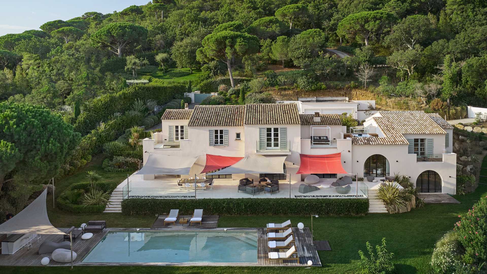 Dom w Saint Tropez, Prowansja-Alpy-Lazurowe Wybrzeże 10064456
