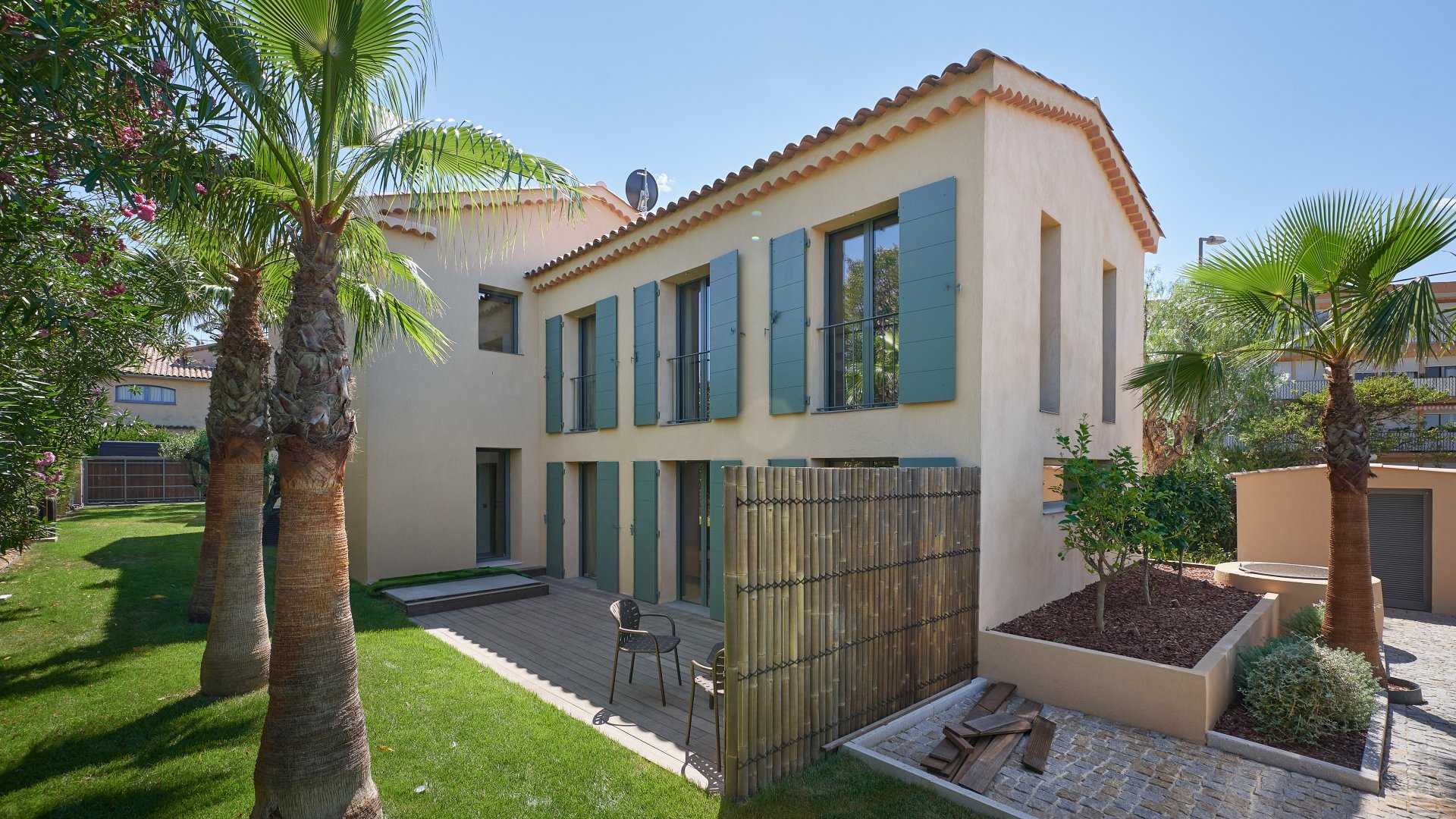 House in Saint-Tropez, Var 10064519