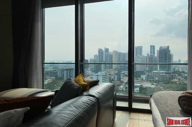 Condominium in Thong Lo, Bangkok 10064525