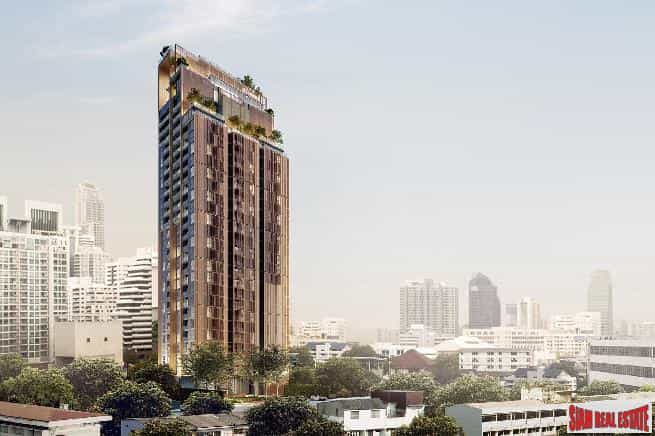 Condominium in Phrom Phong, Bangkok 10064921
