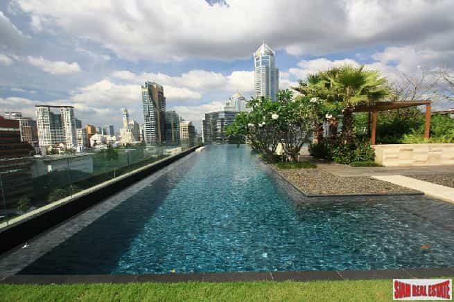 Condominium in Bang Rak, Krung Thep Maha Nakhon 10065139