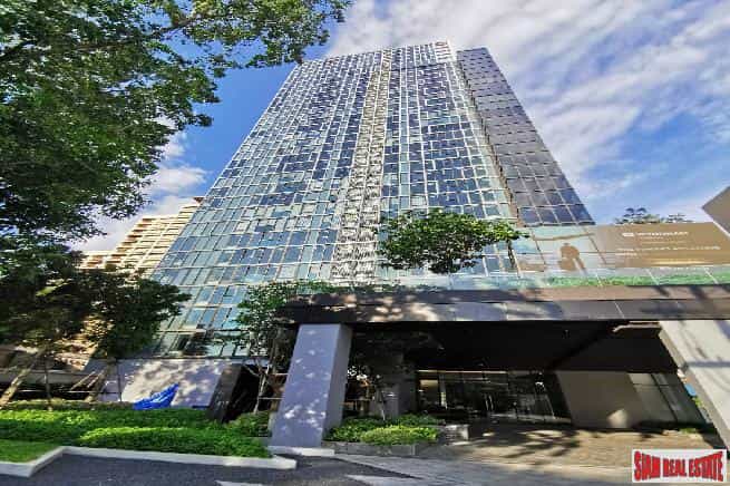 Condominium in Queen Sirikit National Convention Center, Bangkok 10065471