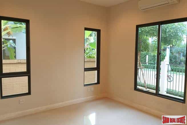 House in Other, Bangkok 10065599
