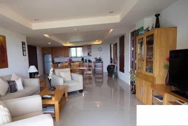 Condominium in Pran Buri, Prachuap Khiri Khan 10065787