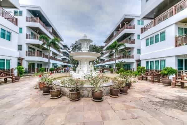 Condominium in Cha-am, Phetchaburi 10065799