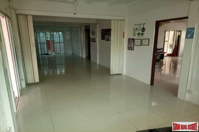 жилой дом в Буенг Кум, Крунг Тхеп Маха Накхон 10065865