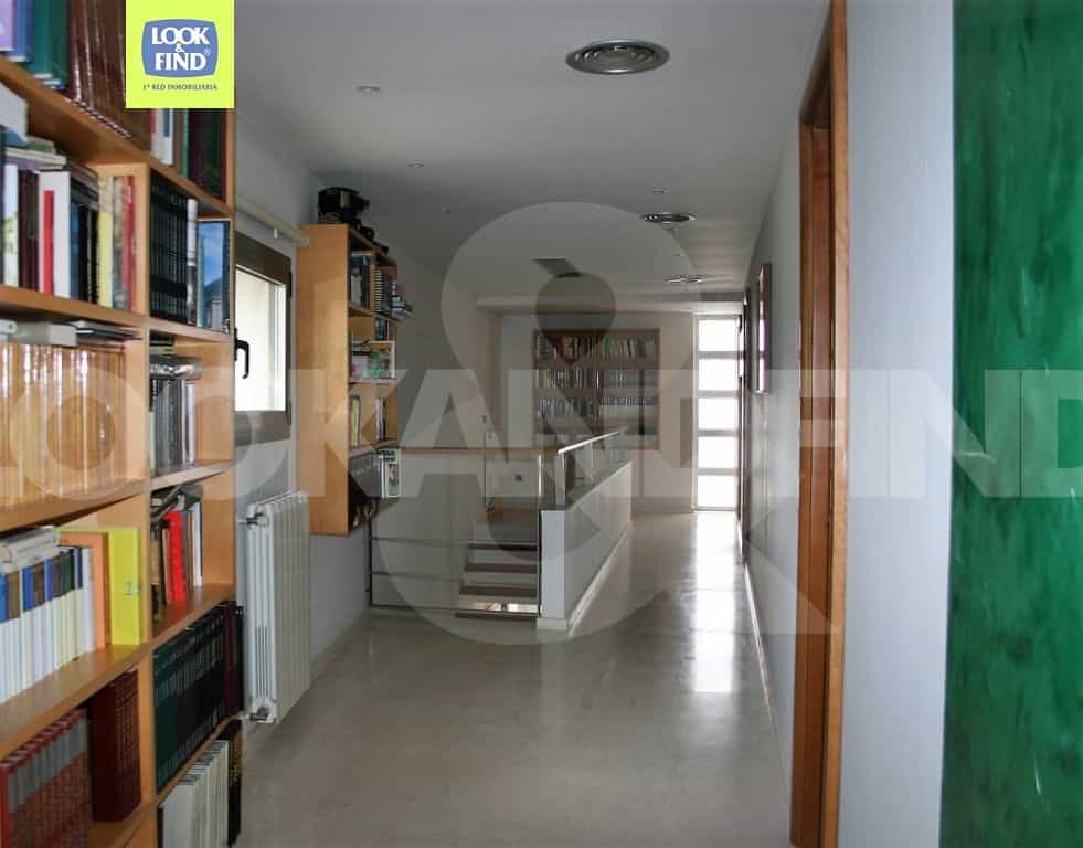 بيت في Paterna, Costa Valencia 10066370