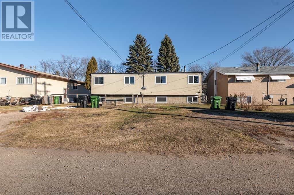 House in Camrose, Alberta 10066438